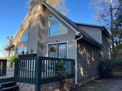 121 White Oak Dr, Warne, NC, 28909-8749 | Card Image