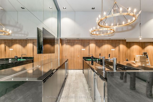 901 - 161 Roehampton Ave, Condo with 2 bedrooms, 1 bathrooms and null parking in Toronto ON | Image 34