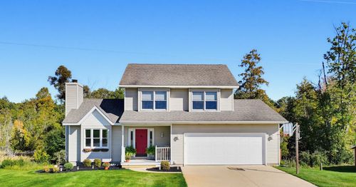 4683 Powell Dr, Mount Pleasant, MI, 48858-9102 | Card Image