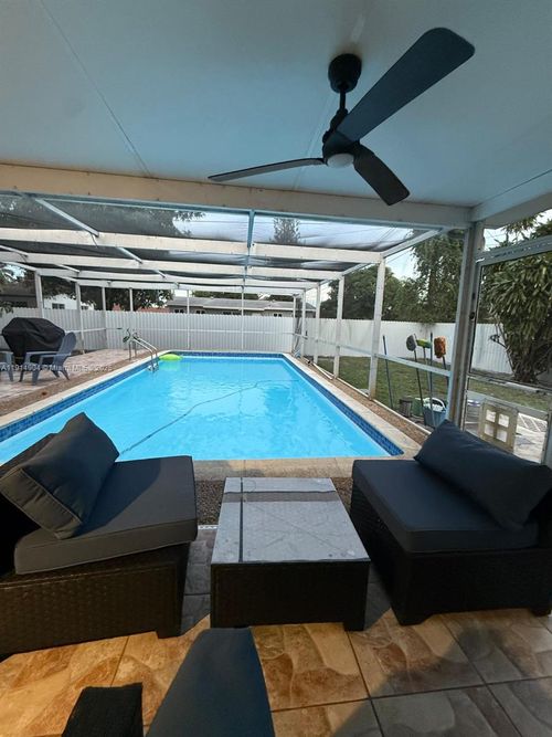 18415 Nw 42nd Pl, Miami Gardens, FL, 33055-3007 | Card Image