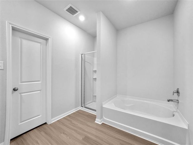 329 Grayson Baw Ln, House other with 4 bedrooms, 2 bathrooms and 2 parking in Waller TX | Image 11