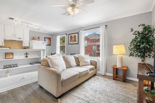 1412 Michigan St, Houston, TX, 77006-1955 | Card Image