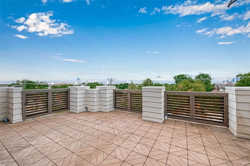 5101 Allen St, Houston, TX, 77007-3324 | Card Image