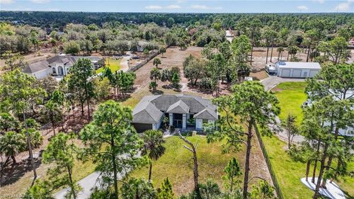 2326 6th Ave, Naples, FL, 34117-4560 | Card Image