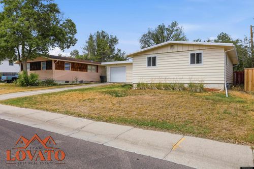 2428 S Coffman Ave, Casper, WY, 82604-3517 | Card Image