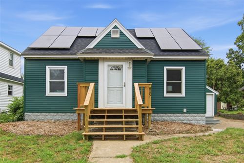 805 Doty Street, Eau Claire, WI, 54701 | Card Image