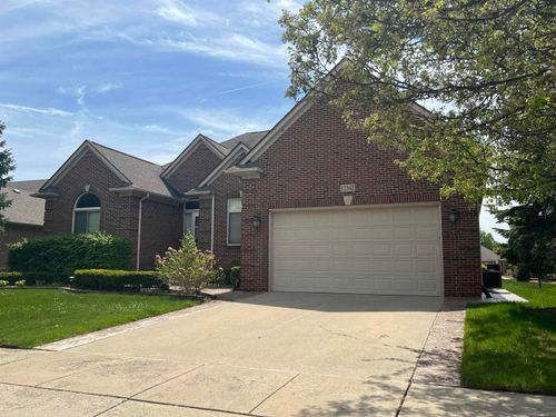 17542 Goldeneye Dr, Clinton Township, MI, 48038-1191 | Card Image