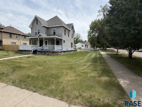 321 Nw 4th St Street, Madison, SD, 57042 | Card Image