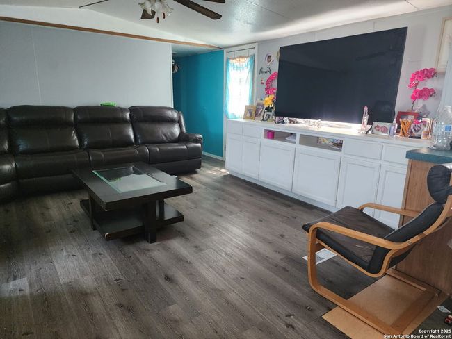 312 County Road 1295 B, House other with 3 bedrooms, 2 bathrooms and null parking in Moulton TX | Image 14