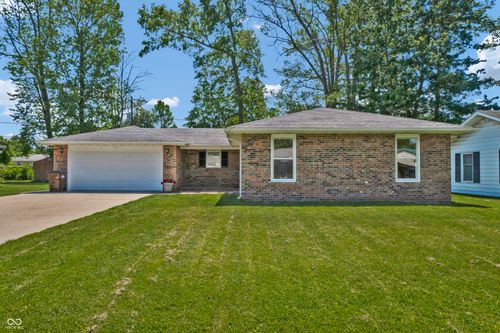 131 Meadow Ln, North Vernon, IN, 47265-1032 | Card Image