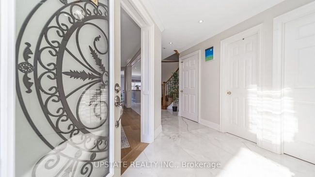 6 Mannel Cres, House other with 6 bedrooms, 4 bathrooms and 4 parking in Brampton ON | Image 5