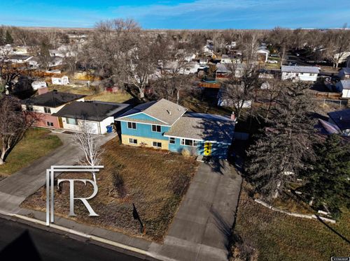 1420 E Pershing Avenue, Riverton, WY, 82501 | Card Image