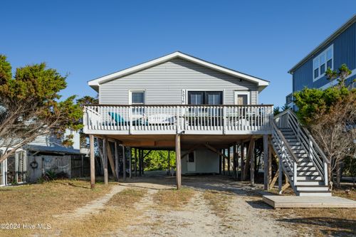 3016 W Beach Dr, Oak Island, NC, 28465-7735 | Card Image