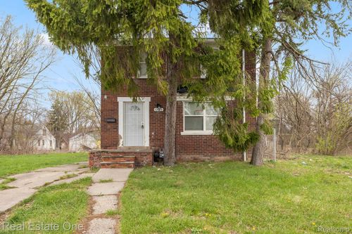 13113 Camden St, Detroit, MI, 48213-2076 | Card Image