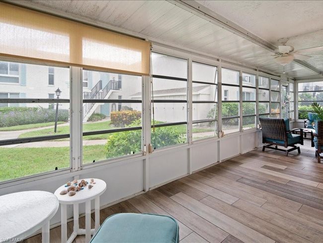 Sunroom with ceiling fan | Image 17