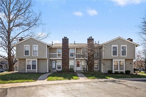 12327 W 79th Ter, Lenexa, KS, 66215-2603 | Card Image