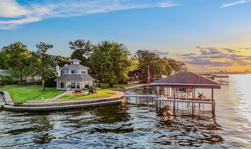 258 Lakeview Dr, Trinidad, TX, 75163-2212 | Card Image