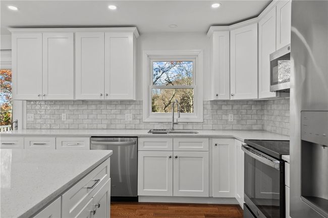 15 Ridgewood Rd, House other with 3 bedrooms, 3 bathrooms and 9 parking in Charlestown RI | Image 4