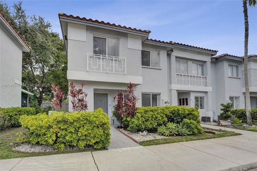 806 Nw 208th Way, Pembroke Pines, FL, 33029-2196 | Card Image