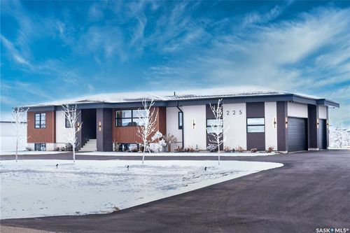 225 Edgemont Cres, Corman Park, SK, S7T0Z8 | Card Image