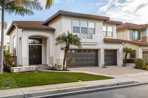 2534 Osterman Ave, Tustin, CA, 92782-3305 | Card Image