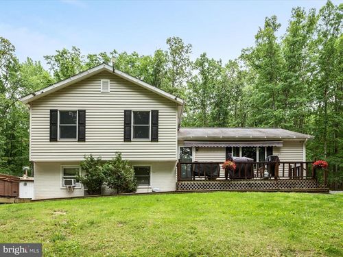 125 Ender Dr, Moorefield, WV, 26836-8364 | Card Image