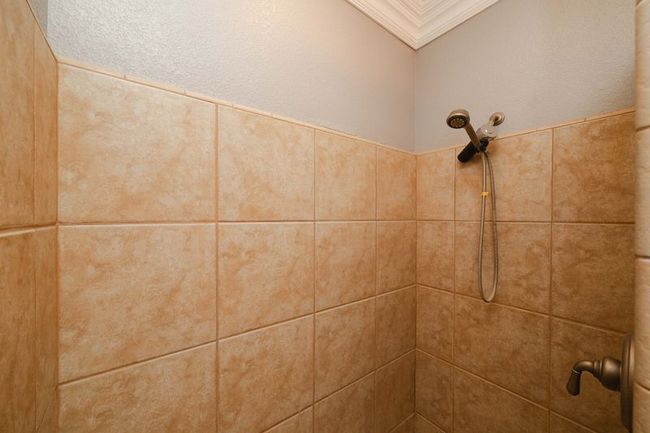 Bathroom | Image 38