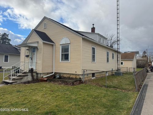 950 Washington Avenue, Defiance, OH, 43512 | Card Image