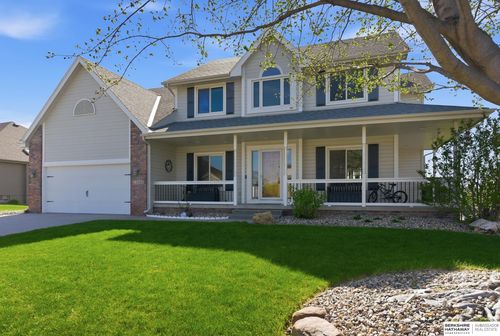 13606 S 22nd Cir, Bellevue, NE, 68123-4766 | Card Image