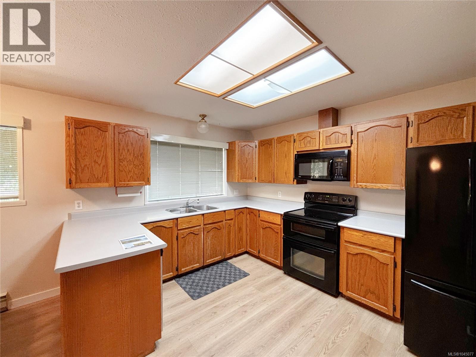 Residential in Gold River 2
