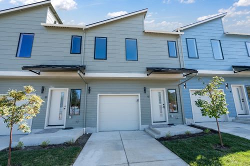6-2028 Sunset Dr, Medford, OR, 97501-3833 | Card Image
