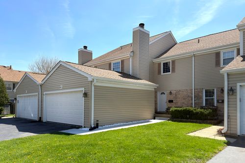 823 Banyan Dr, Elk Grove Village, IL, 60007-4101 | Card Image