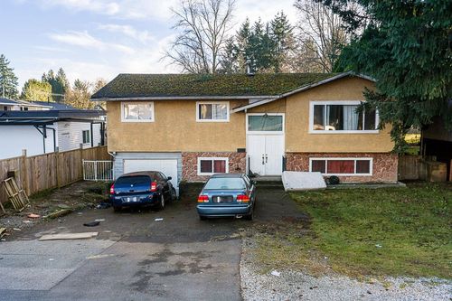 12788 102 Ave, Surrey, BC, V3V3E5 | Card Image