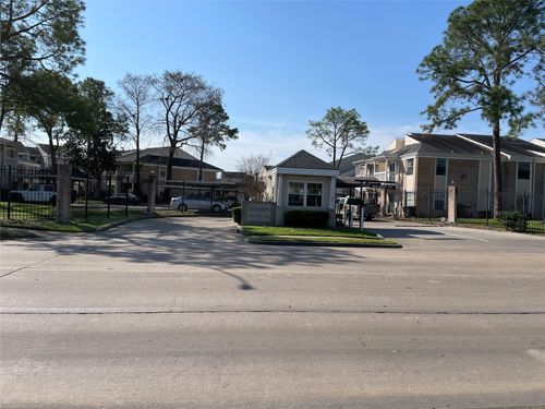 117-2750 Holly Hall St, Houston, TX, 77054-4147 | Card Image