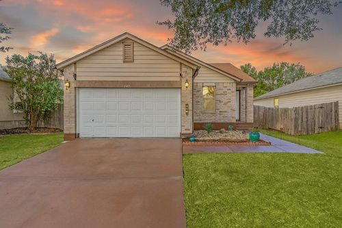 141 Beech Dr, Kyle, TX, 78640-5557 | Card Image