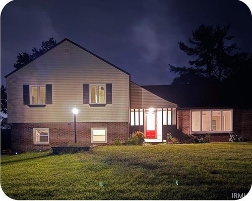 7844 Meadow Ln, Newburgh, IN, 47630-2844 | Card Image