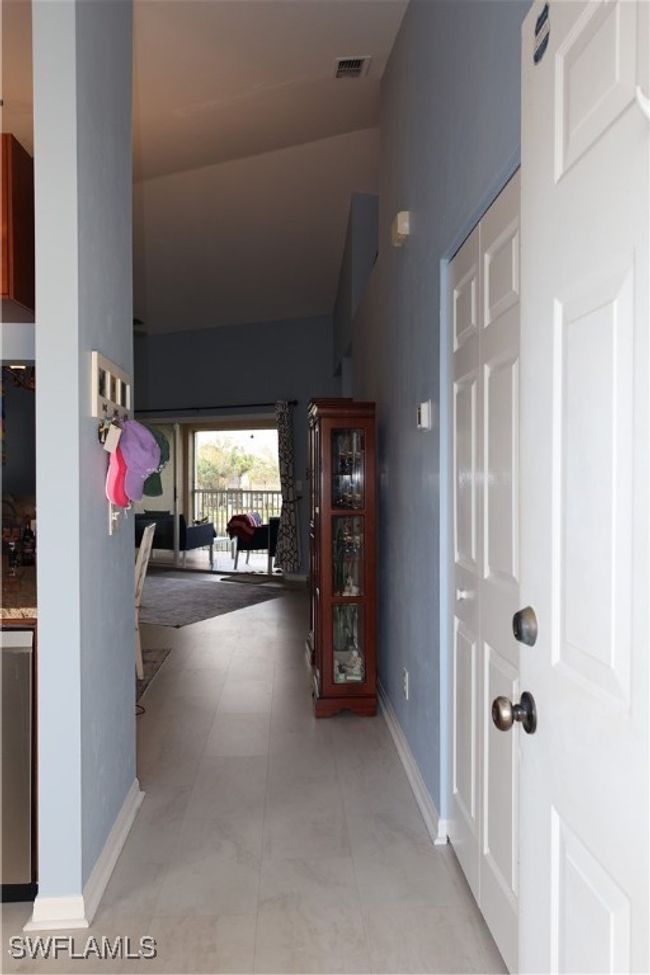 APT-203 - 12065 Summergate Cir, Condo with 2 bedrooms, 2 bathrooms and null parking in FORT MYERS FL | Image 5
