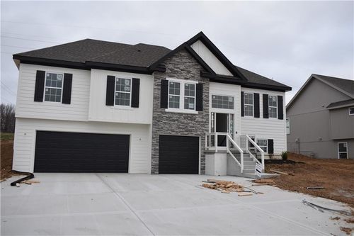 6013 Ne 118th Street, Kansas City, MO, 64156 | Card Image