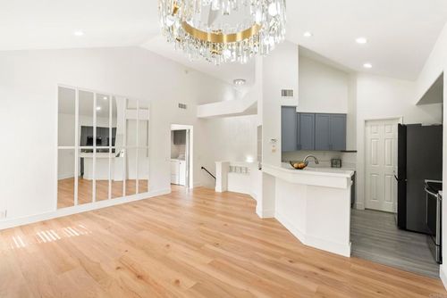 unit-74-7215 Calabria Ct, San Diego, CA, 92122-6004 | Card Image