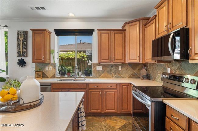 7470 Windswept Loop, House other with 3 bedrooms, 3 bathrooms and 2 parking in Sparks NV | Image 19