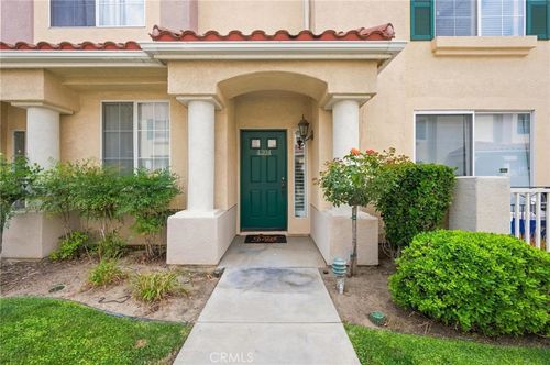unit-4304-18108 Flynn Dr, Canyon Country, CA, 91387-6307 | Card Image