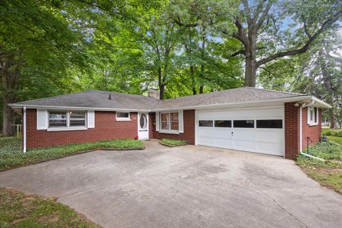 413 S Saint Joseph Ave, Niles, MI, 49120-2971 | Card Image