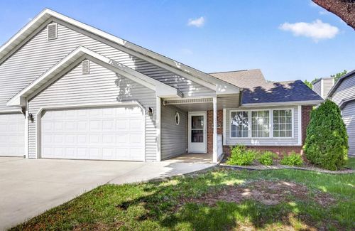 238 Lake Pointe Drive, OSHKOSH, WI, 54904 | Card Image