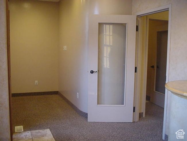 Foyer to the West for clientele!! | Image 6