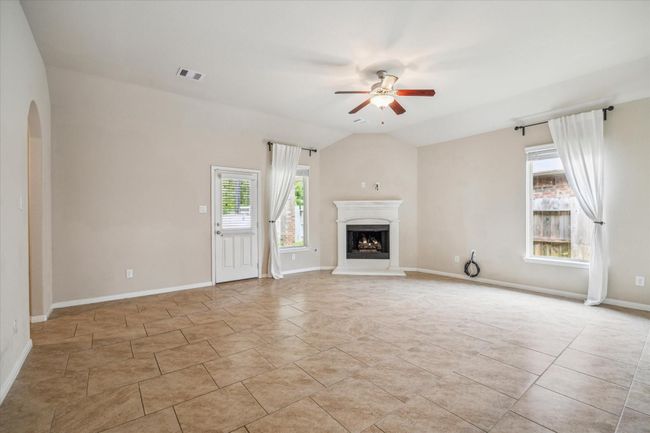 5332 Pointe Spring Xing, House other with 4 bedrooms, 2 bathrooms and 2 parking in Spring TX | Image 19