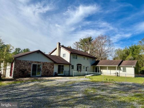 675 Elm Rd, MOSHANNON, PA, 16859-7315 | Card Image