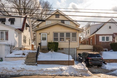 540 E 3rd Ave, Roselle, NJ, 07203-1565 | Card Image