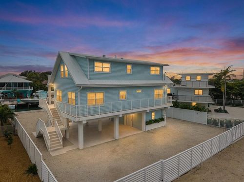 114 Harbor Dr, Tavernier, FL, 33070-2350 | Card Image