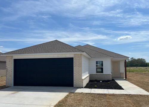 104 Powder River Dr, Beebe, AR, 72012-9811 | Card Image