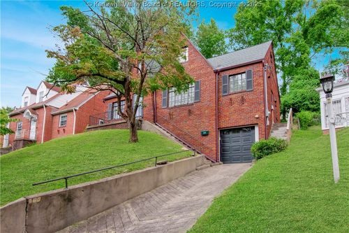 828 Florence Dr, Charleston, WV, 25302-3348 | Card Image
